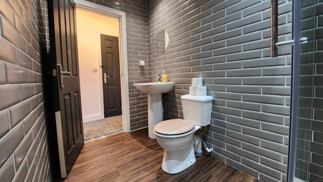 Principality Suites; Three Bed By Property Promise คาร์ดิฟฟ์ ภายนอก รูปภาพ