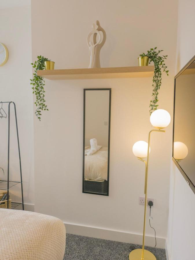 Principality Suites; Three Bed By Property Promise คาร์ดิฟฟ์ ภายนอก รูปภาพ